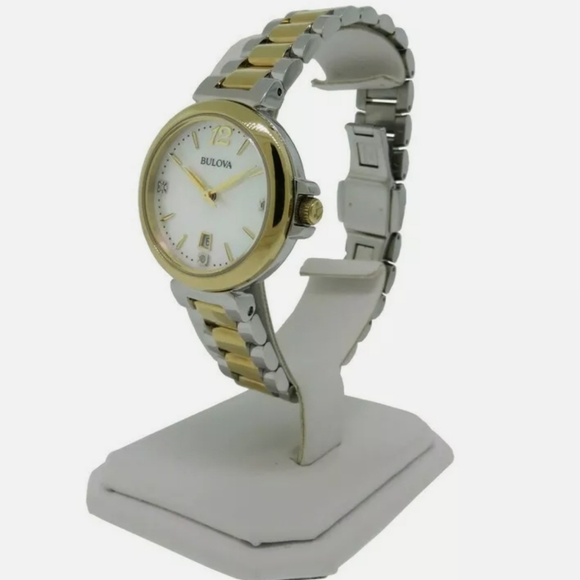 ❤Bulova Watch-Beautiful!Ladies Diamond & Mother of Pearl - Picture 3 of 13